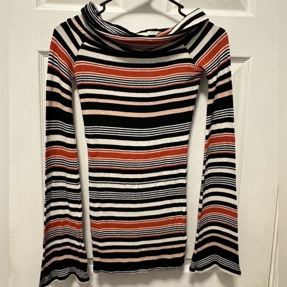 FREE PEOPLE Cowl-Neck off shoulder boho Pullover Top Black White‎ Brown Stripe - Picture 1 of 6